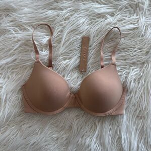 Skims Fits Everybody T-shirt Bra Ochre Size 30C